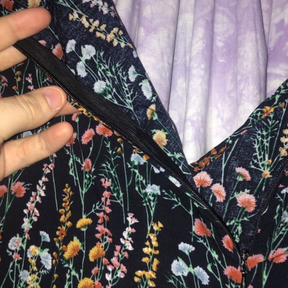 Flower Dress - Picture 4 of 4